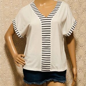 🌼(2) for (1) SHEIN ladies shirt bundle✨🛍️